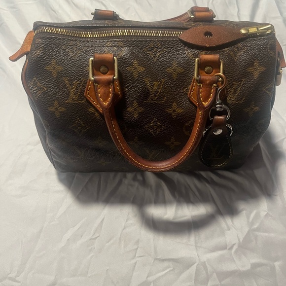 Authentic Louis Vuitton speedy bag - Picture 1 of 5